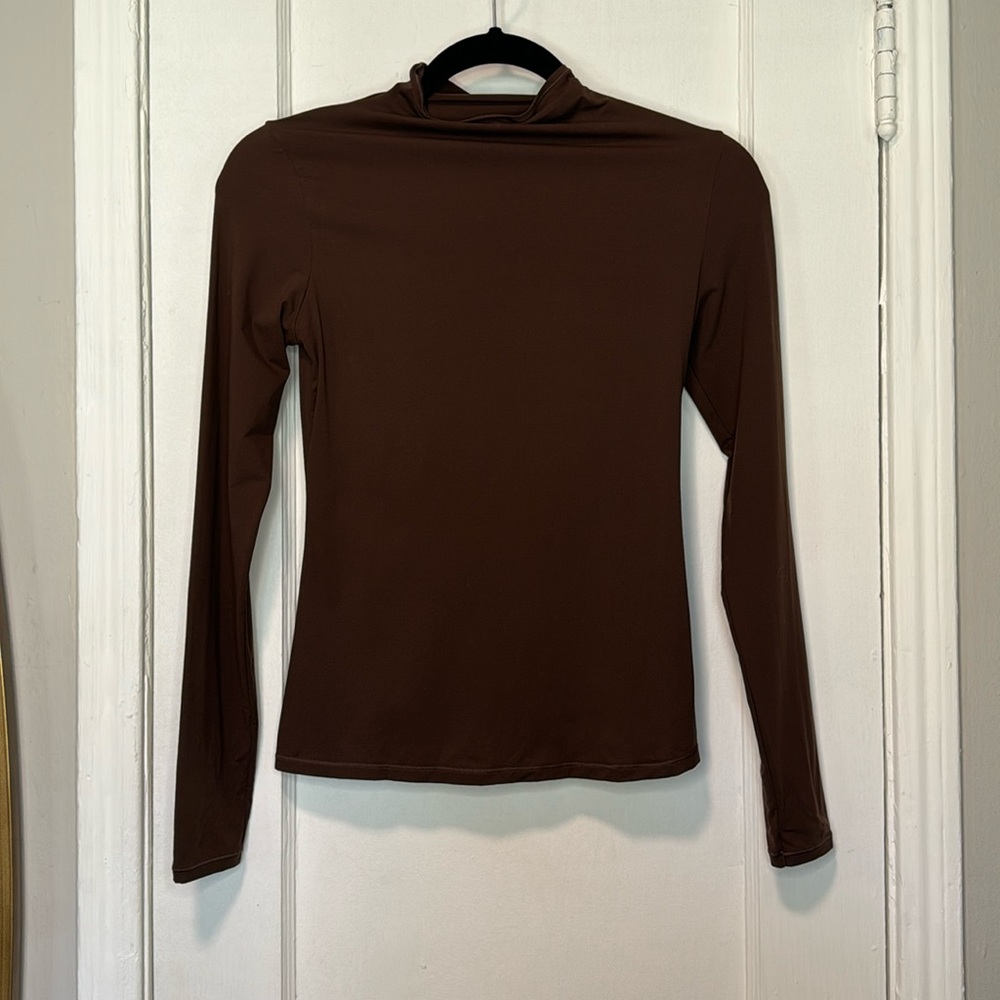 SKIMS Fits Everybody Turtleneck